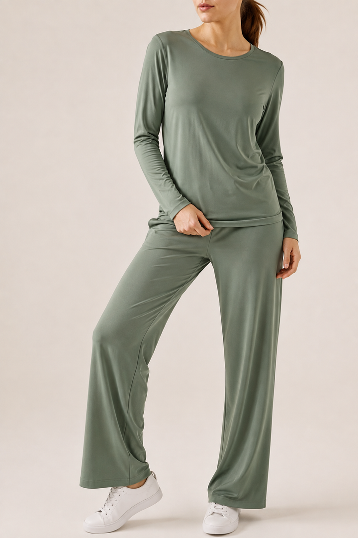 Women's Classic Long Sleeve Lightweight Top