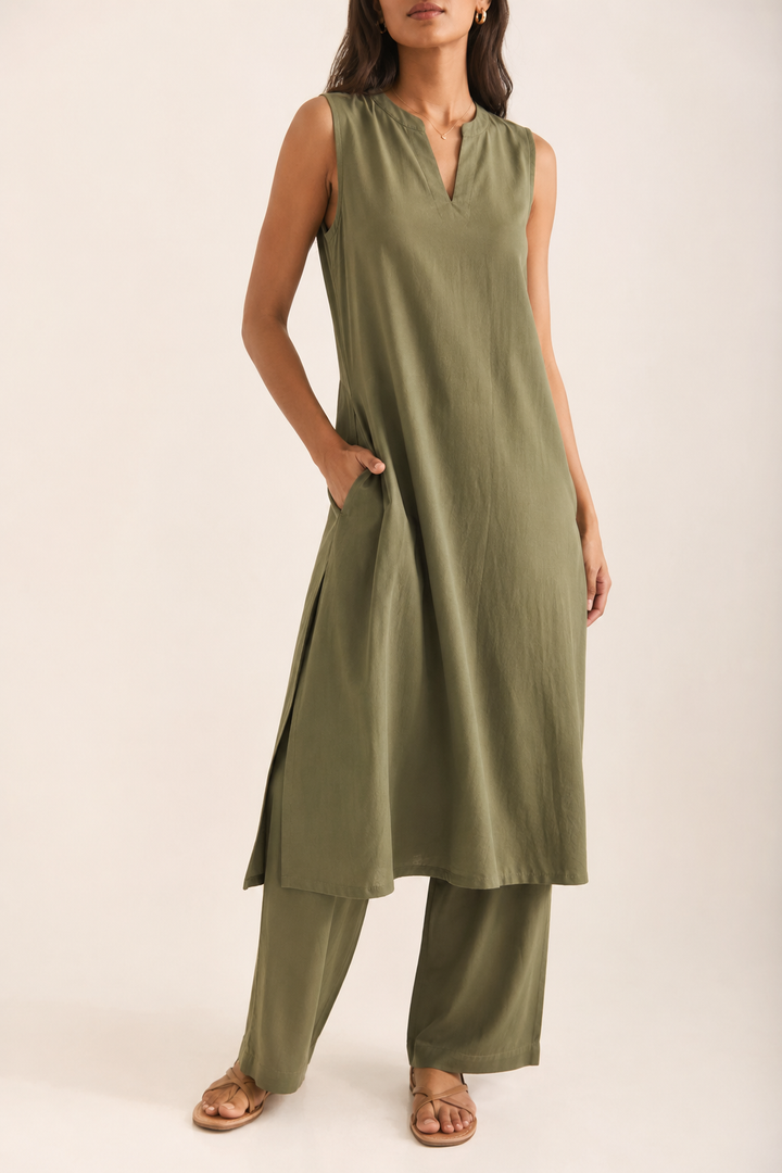 Women's Lightweight Sleeveless Midi Dress