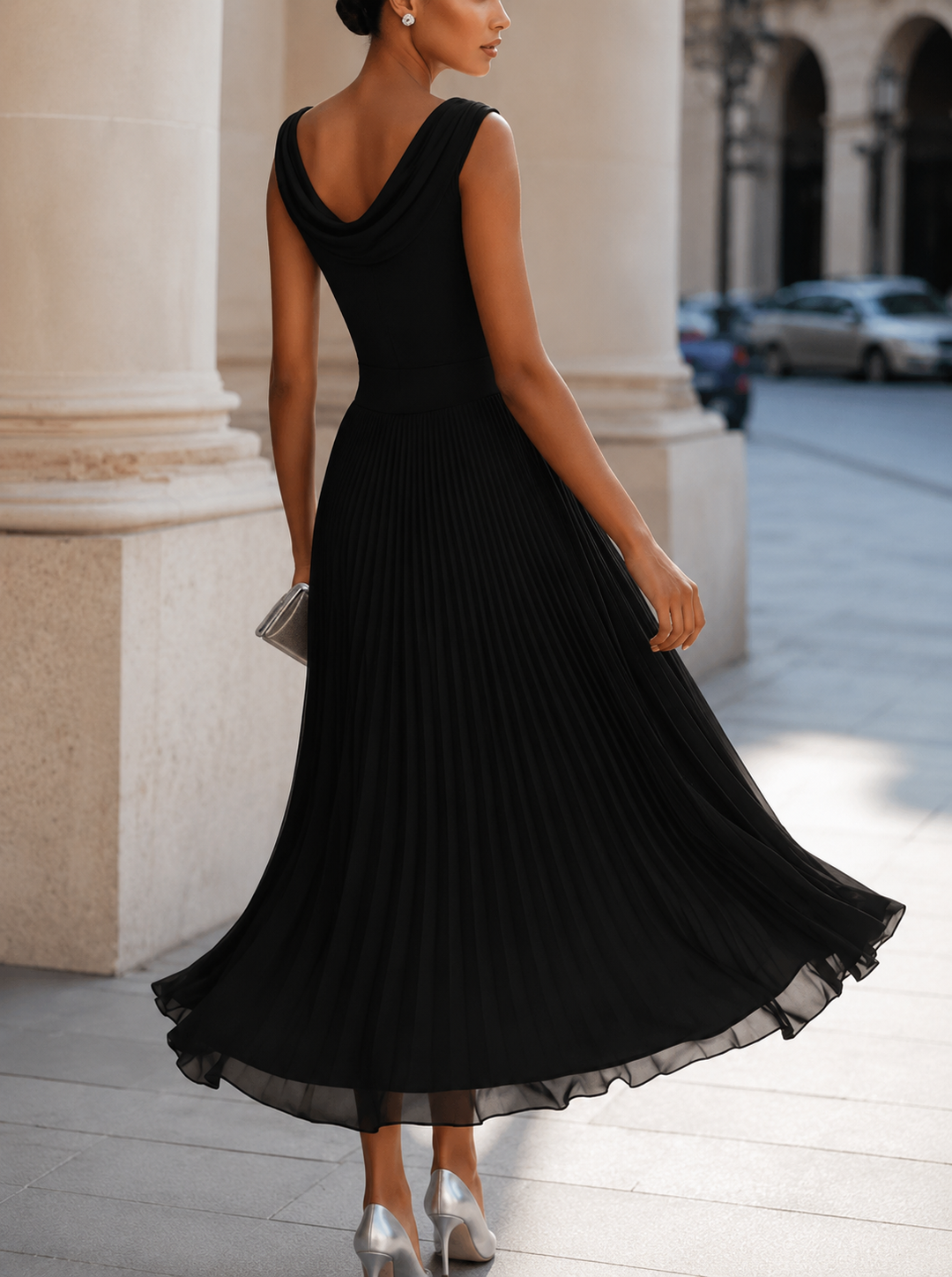 Women's Pleated Chiffon Sleeveless Bridesmaid Midi Dress